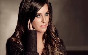How tall is Patti Stanger?